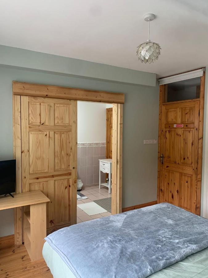 Garrenmore Lodge B&B Типерари Екстериор снимка